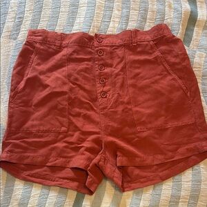 Cloth & Stone High Waist Red Shorts